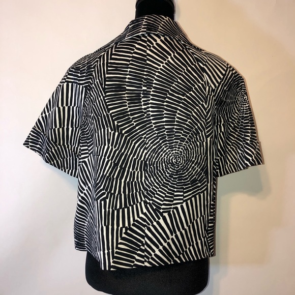 ❤️5/$25 Chaus Blazer short sleeve jacket - Picture 7 of 8